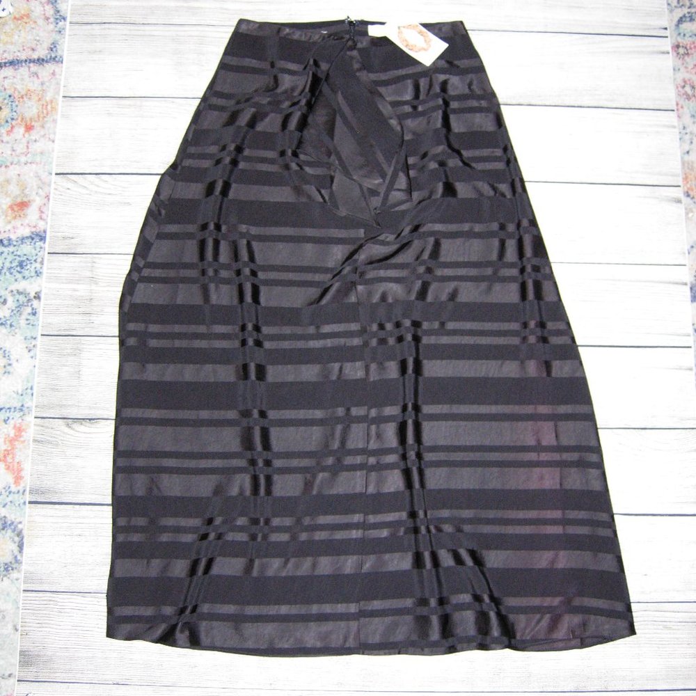 Grade and Gather Black Satiny Stripe Skirt S